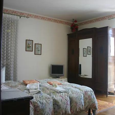 L'ospitalita Del Castello * Settimo Vittone