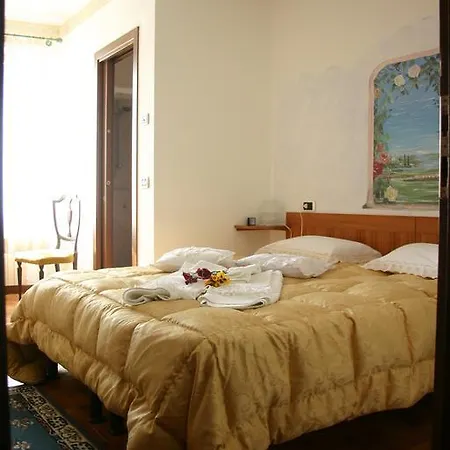 מלון L'ospitalita Del Castello *